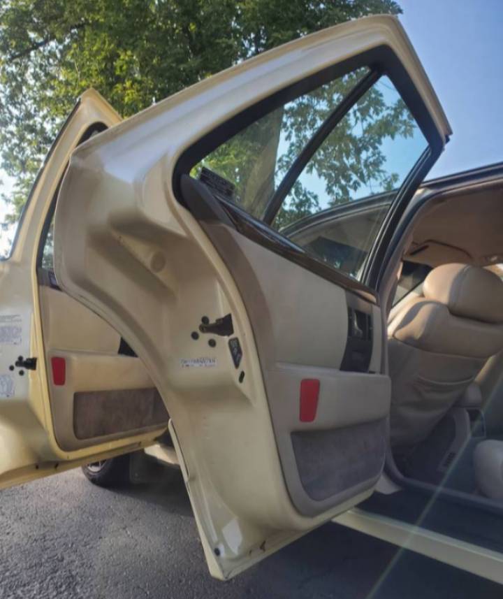 Cadillac-seville-sts-1992-4