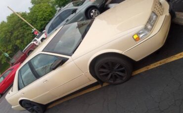 Cadillac-seville-sts-1992