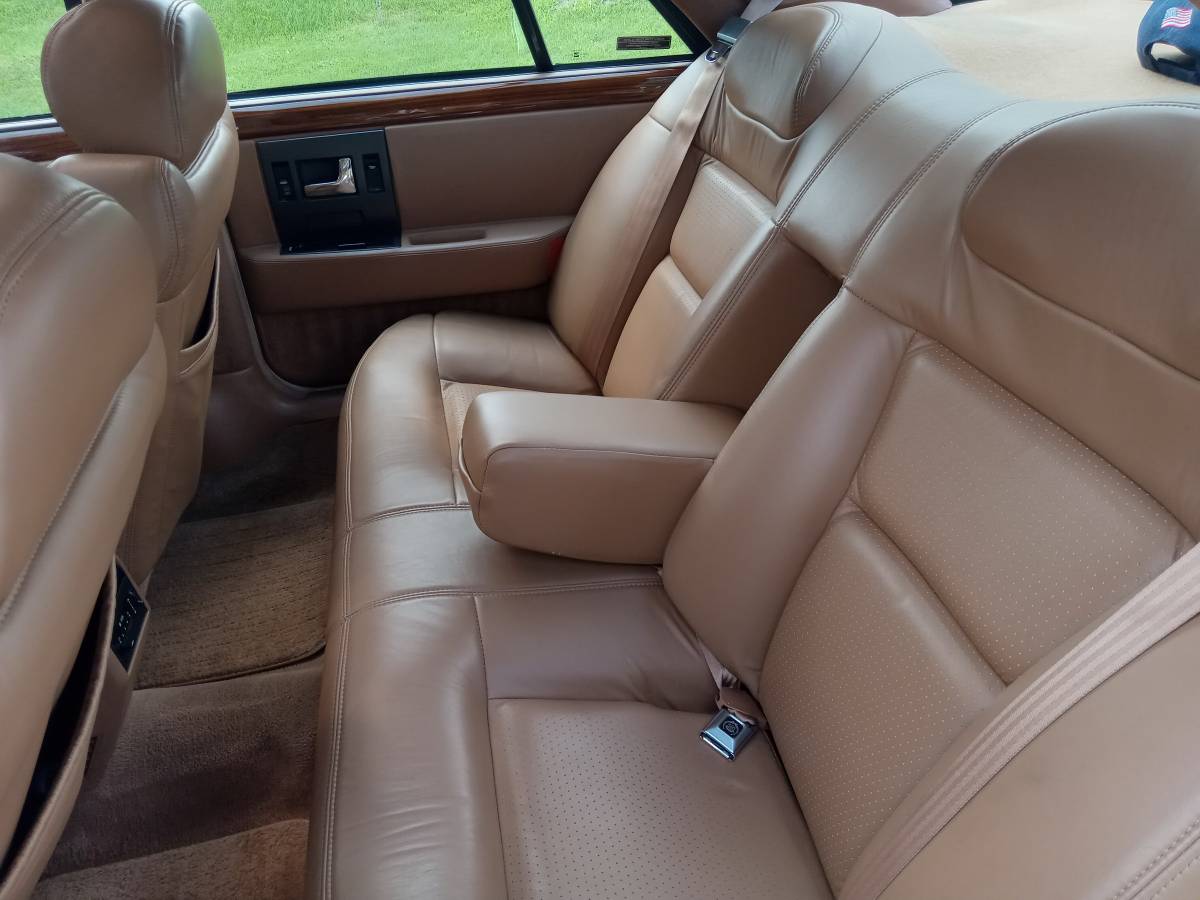 Cadillac-seville-sts-1992-white-14