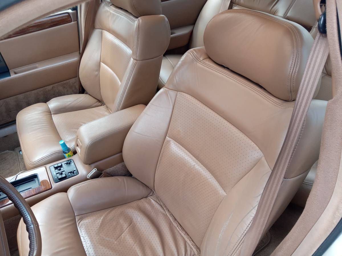 Cadillac-seville-sts-1992-white-15