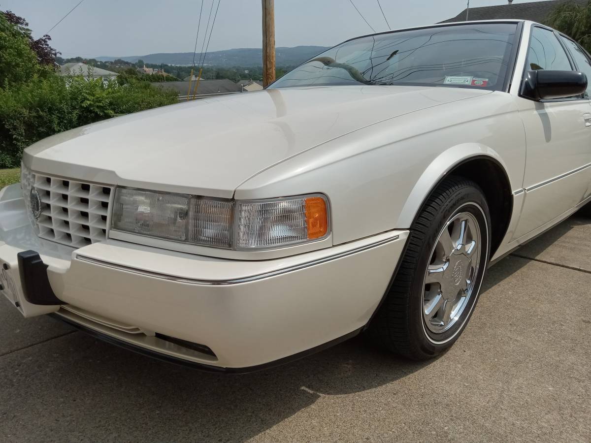 Cadillac-seville-sts-1992-white-2