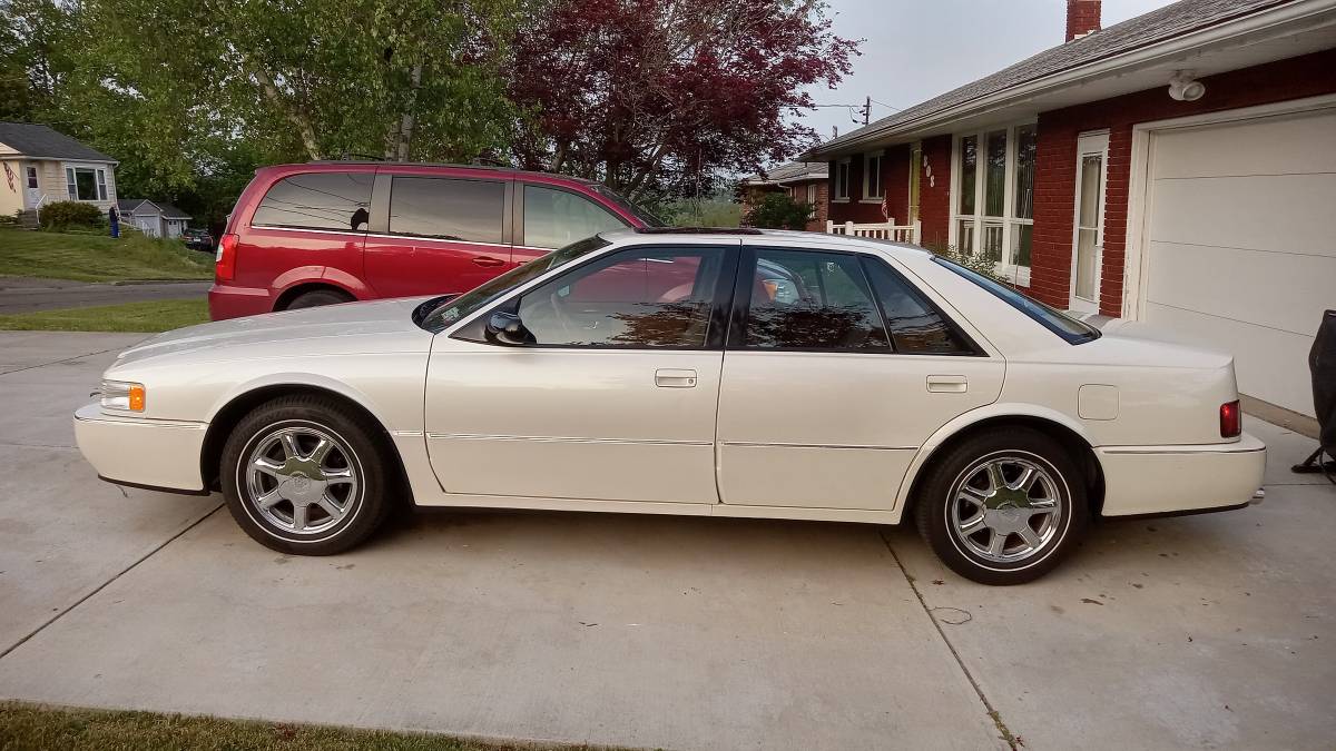 Cadillac-seville-sts-1992-white-5