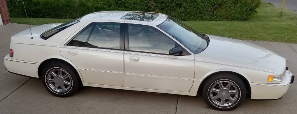 Cadillac-seville-sts-1992-white-9
