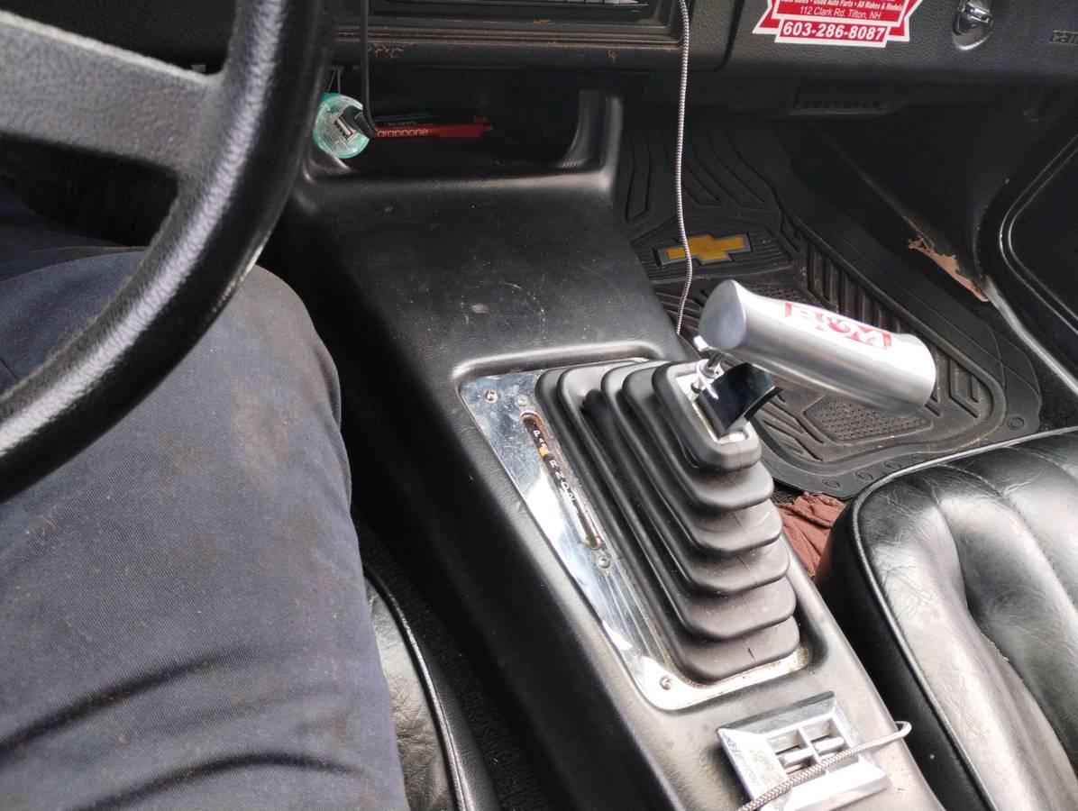 Camaro-1980-black-9