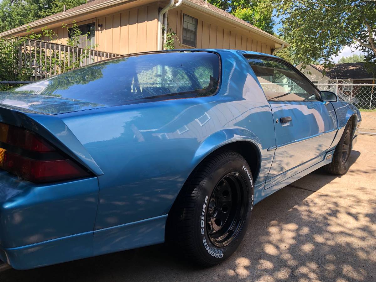Camaro-rs-1989-blue-3