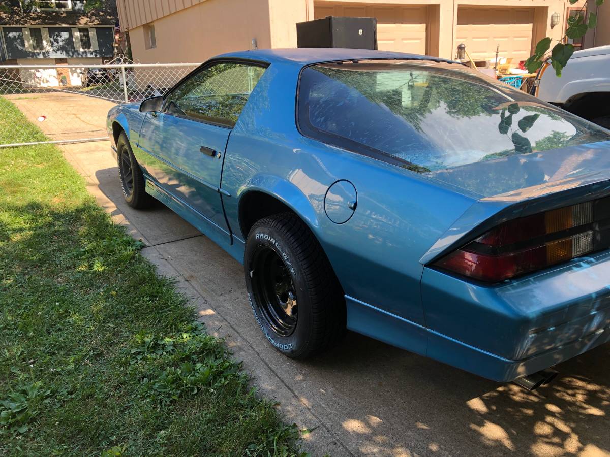Camaro-rs-1989-blue-7