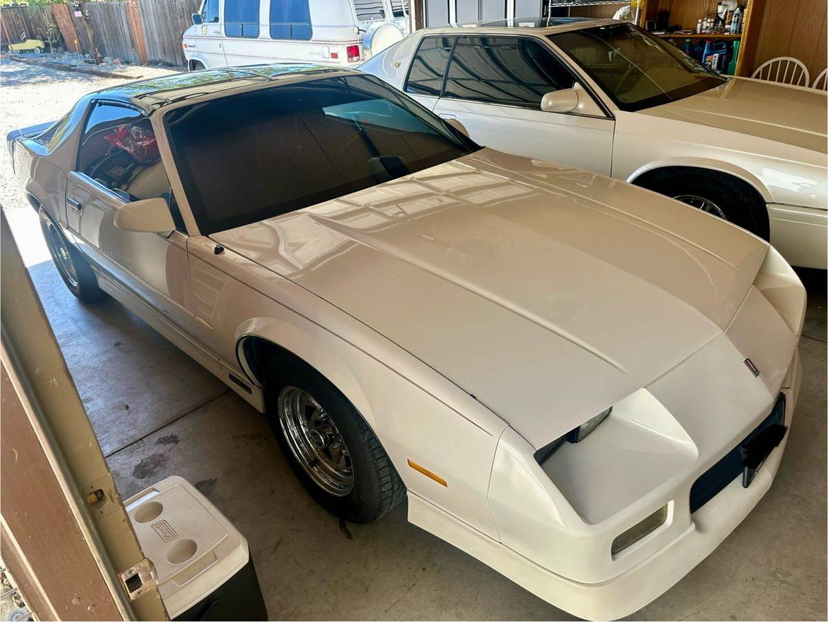 Camaro-rs-1990-white-1