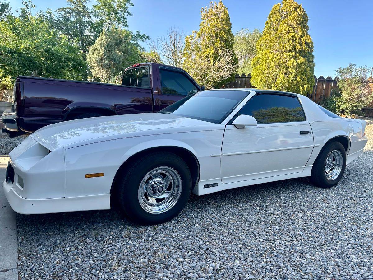 Camaro-rs-1990-white-2