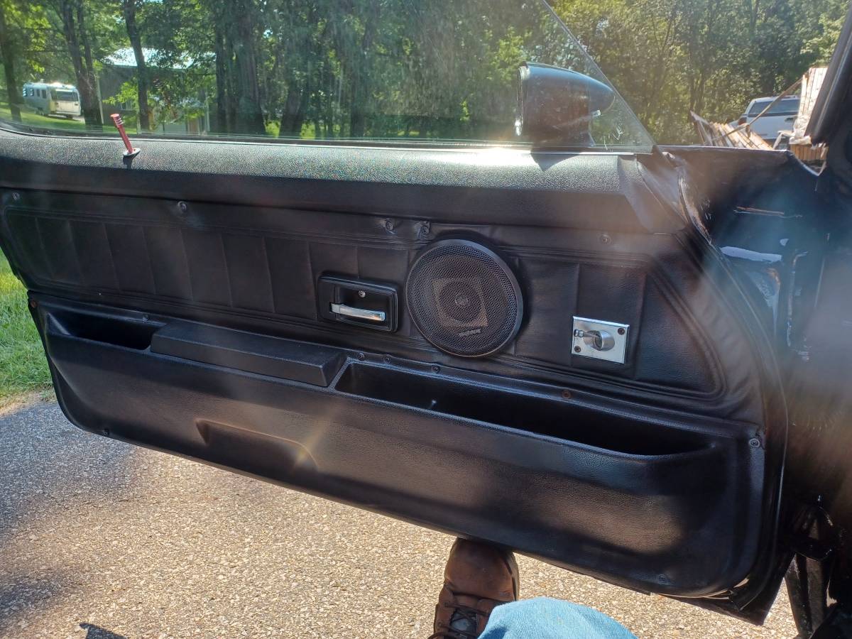 Camaro-z28-1978-black-5