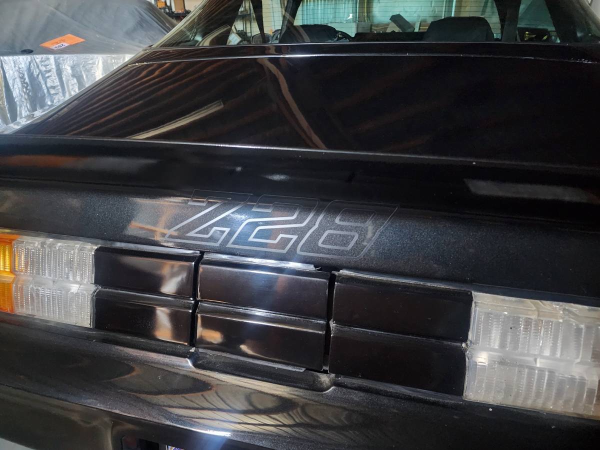 Camero-z28-1979-black-3