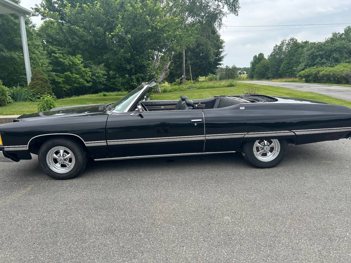 Caprice-classic-convertible-1974-black-2