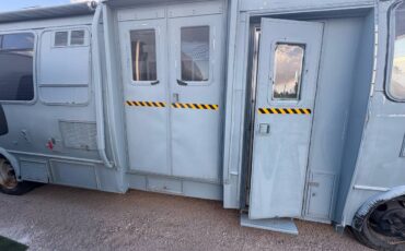 Champion-motorhome-model-31-diesel-1991-grey-7