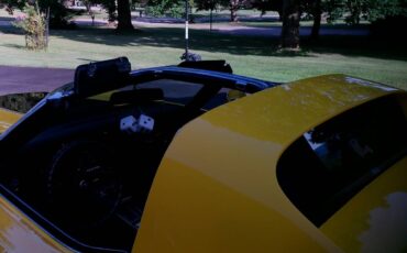 Chavy-corvette-stingray-1976-yellow-6