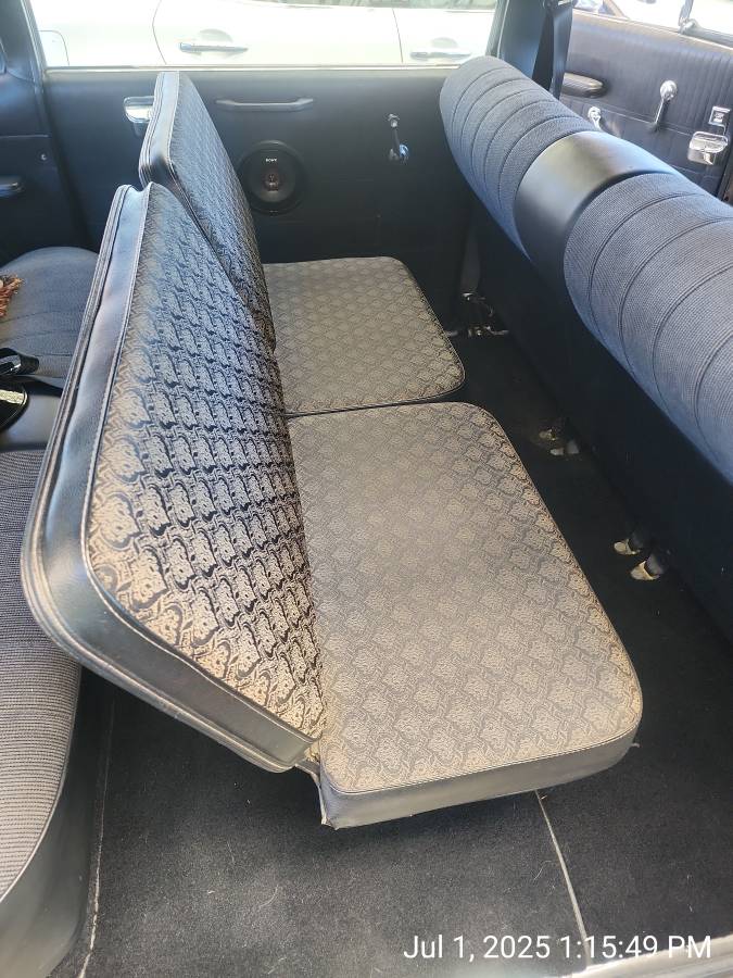 Checker-a12e-1977-22