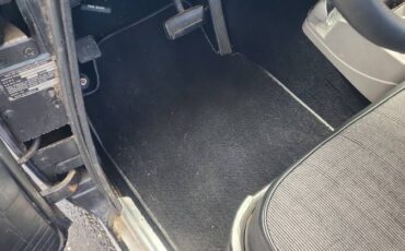 Checker-a12e-1977-25