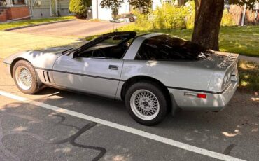Cherolet-corvette-1985-silver-2