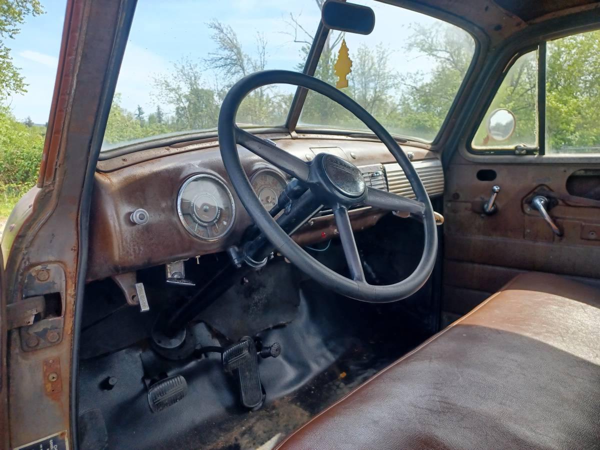 Chev-1951-brown-2