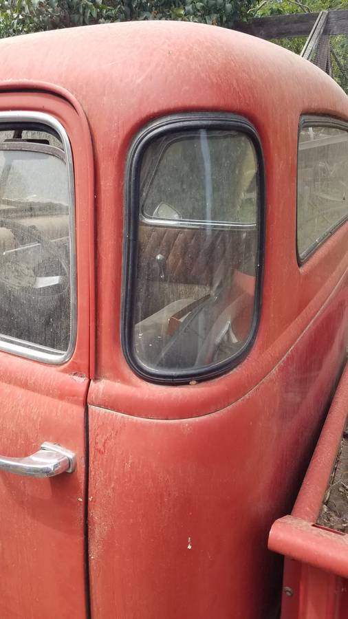 Chev-1952-red-1
