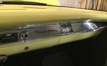 Chev-bel-air-1957-yellow-9