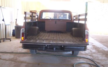 Chev-c20-1970-brown-1
