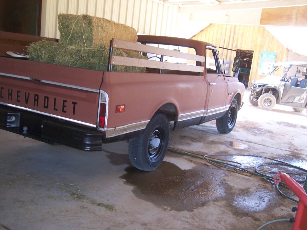 Chev-c20-1970-brown-10