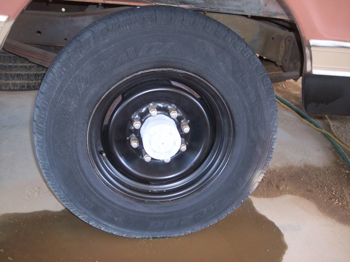 Chev-c20-1970-brown-11