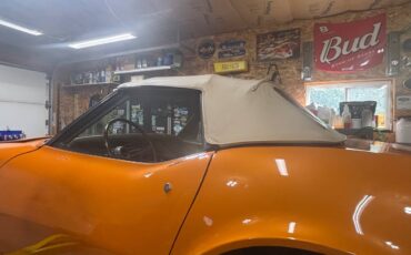 Chev-corvette-1971-orange