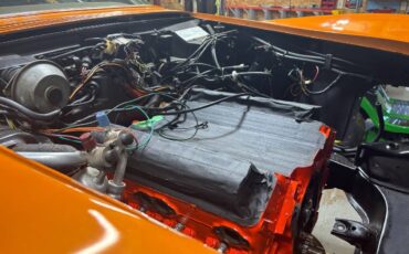Chev-corvette-1971-orange-7