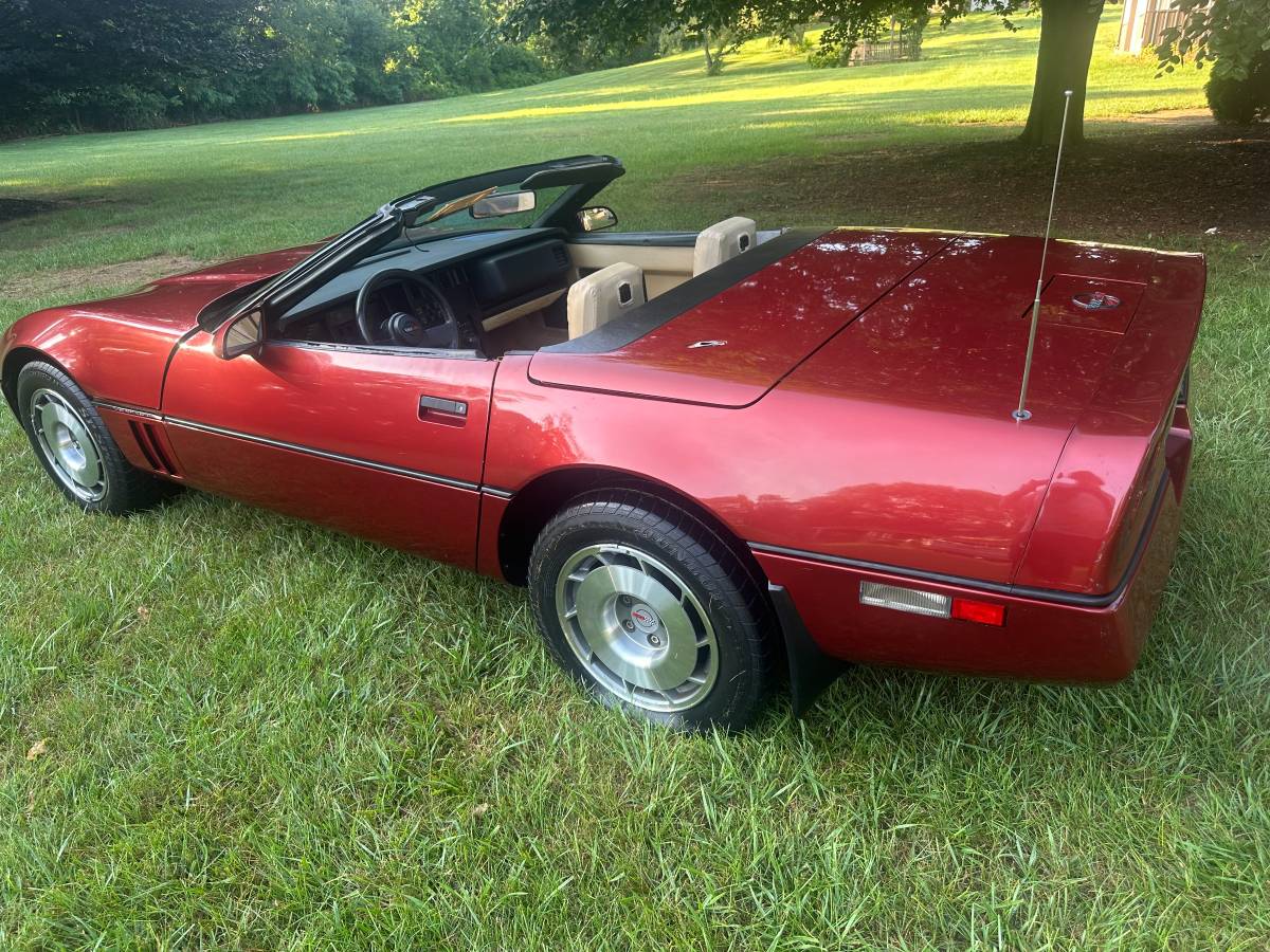 Chev-corvette-1987-red-1