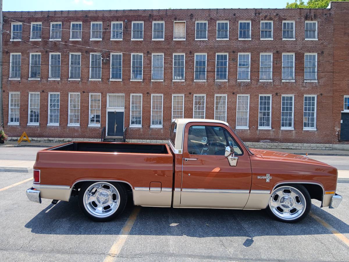 Chev-silverado-r10-1987-custom-1