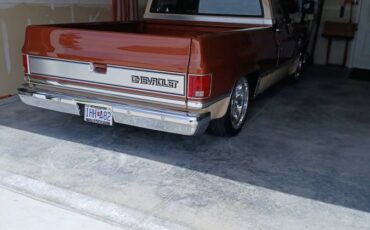 Chev-silverado-r10-1987-custom-17
