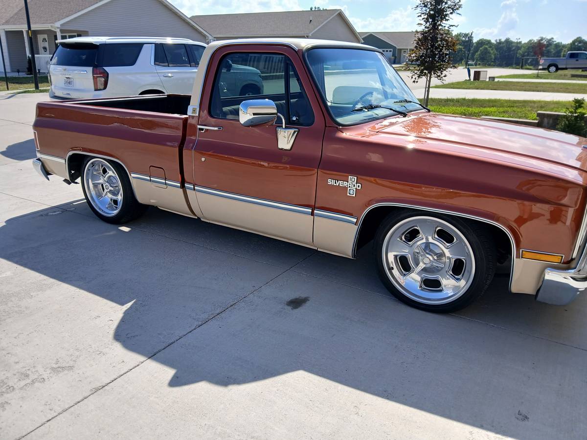Chev-silverado-r10-1987-custom-19