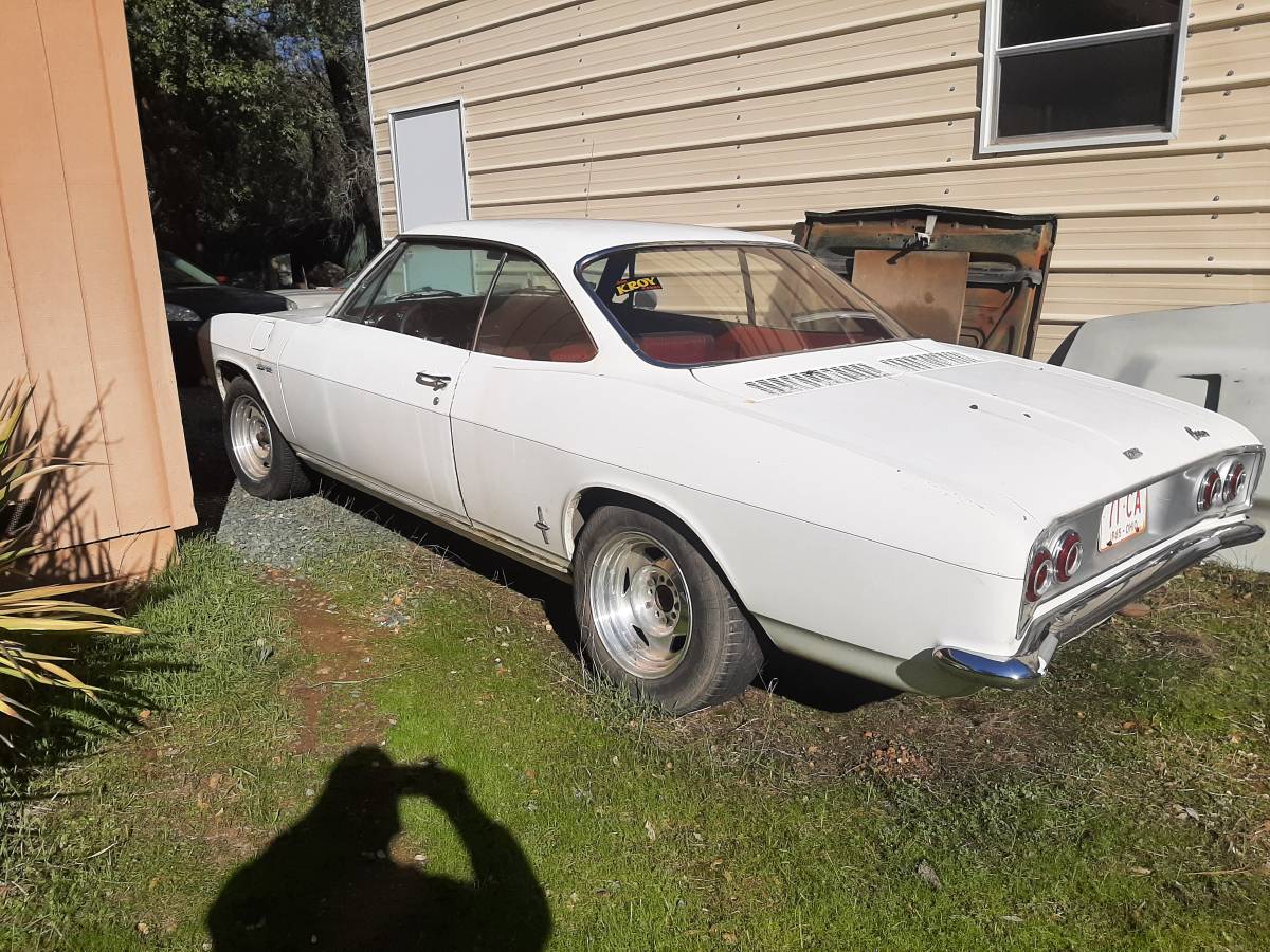 Chev.-corvair-1965-white-1