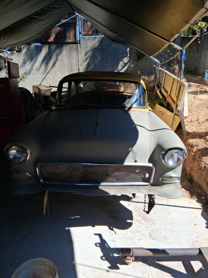 Cheverolet-1955-yellow-2