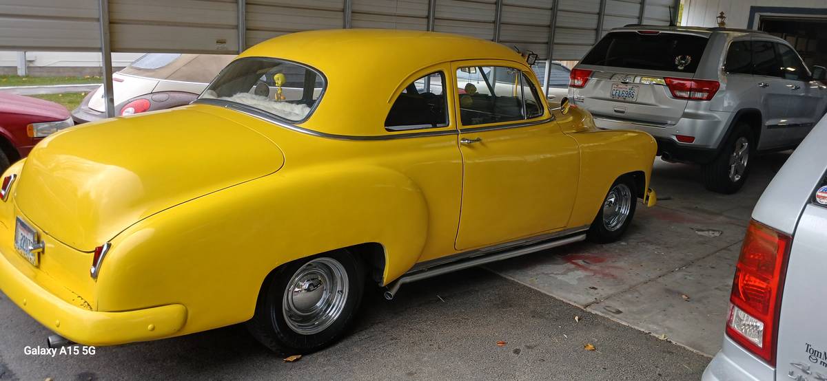 Chevolet-styline-coupe-1949-yellow-1
