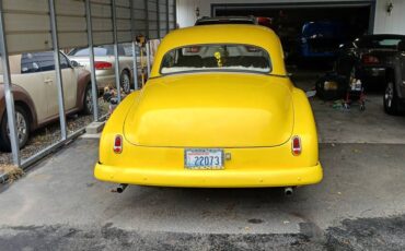 Chevolet-styline-coupe-1949-yellow-2