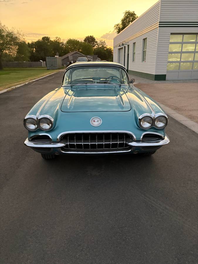 Chevroet-corvette-1959-blue-2