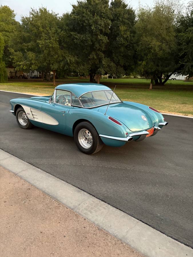 Chevroet-corvette-1959-blue-8