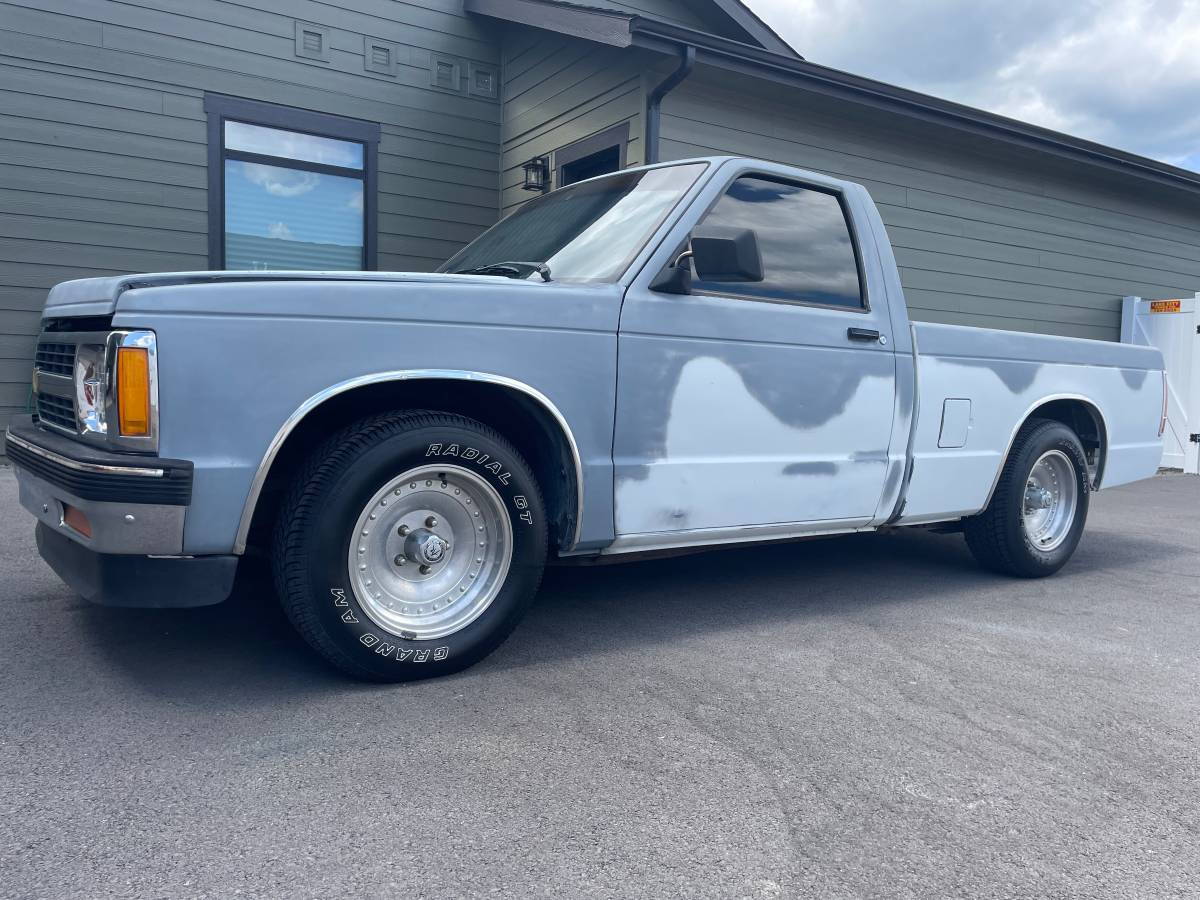 Chevroler-s-10-1991-white