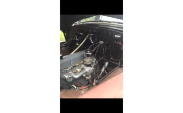 Chevrolet-1-ton-pickup-1947-Black-Grey-1