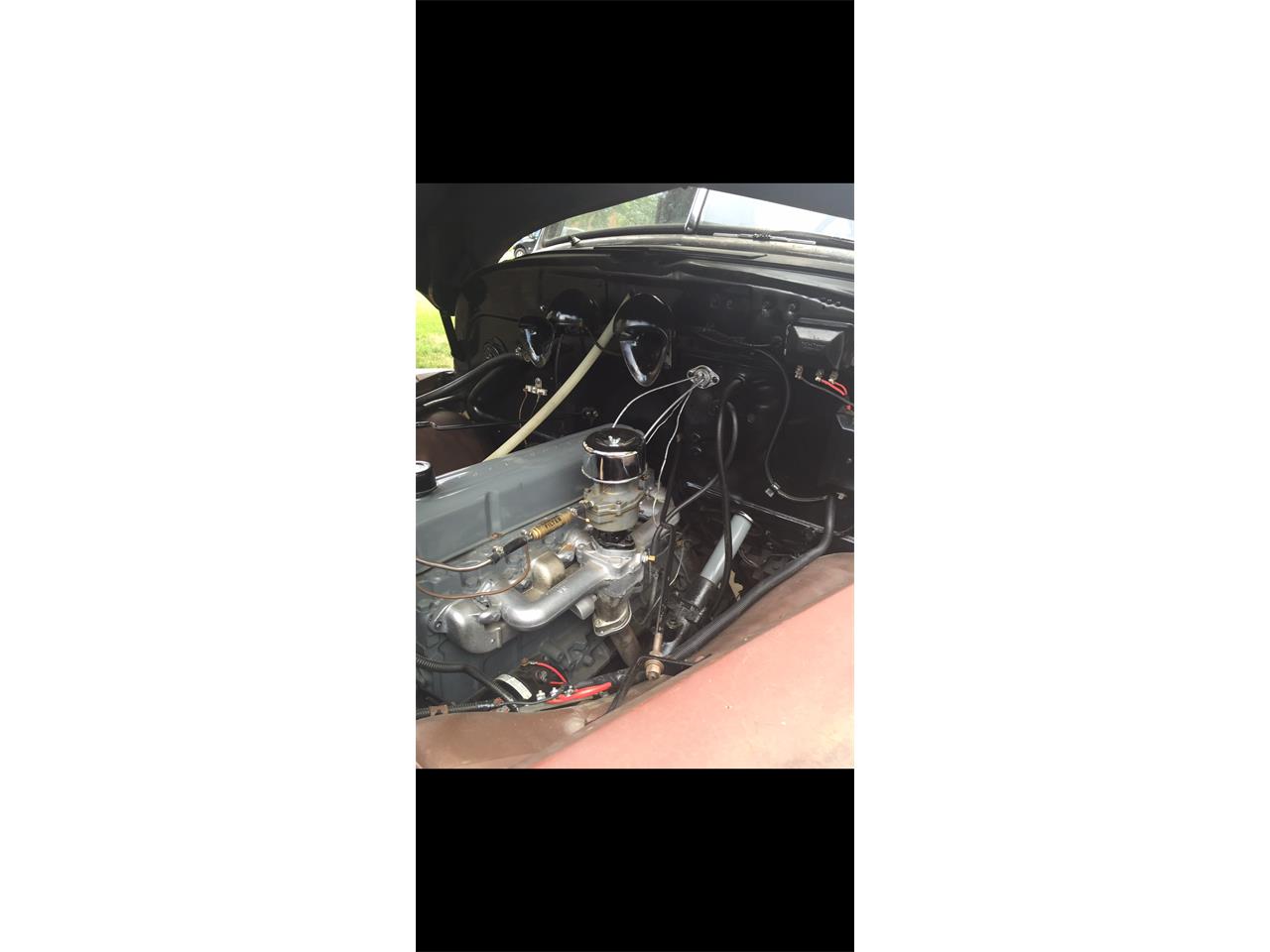 Chevrolet-1-ton-pickup-1947-Black-Grey-1