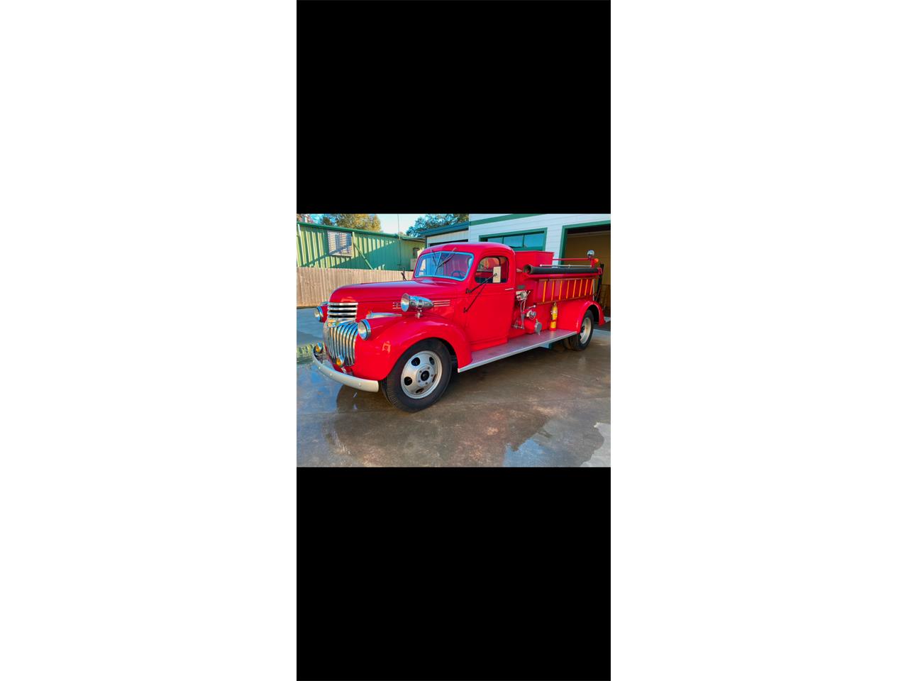 Chevrolet-1-ton-truck-1941-Red-Black-1