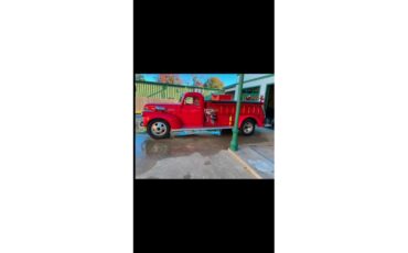 Chevrolet-1-ton-truck-1941-Red-Black-14