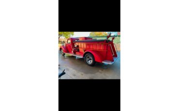 Chevrolet-1-ton-truck-1941-Red-Black-19