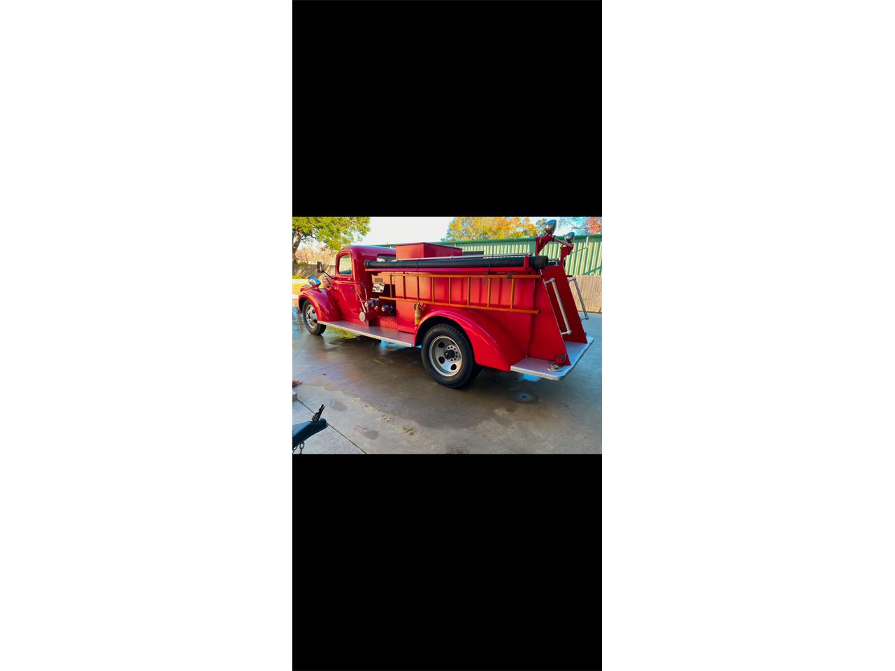 Chevrolet-1-ton-truck-1941-Red-Black-19