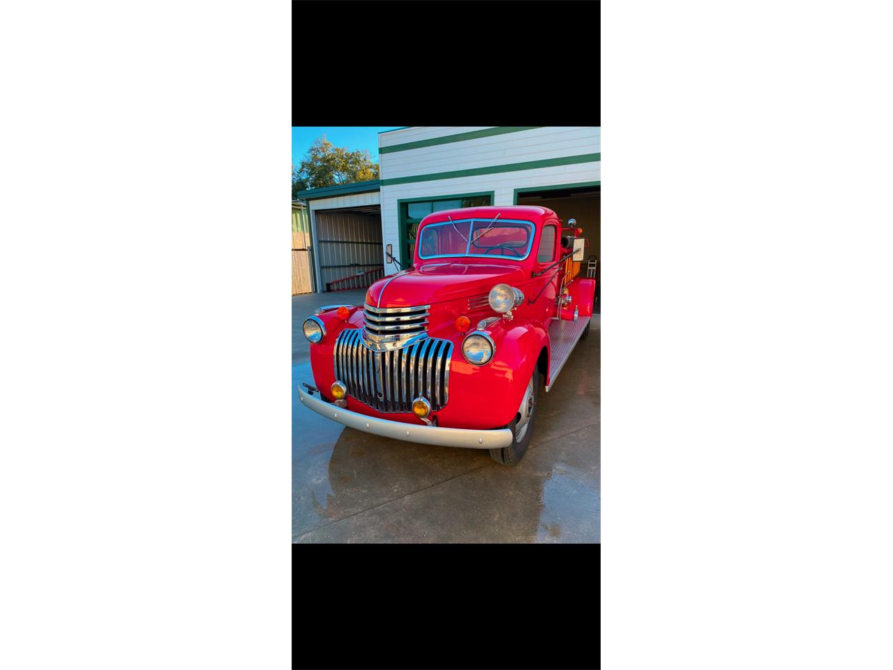 Chevrolet-1-ton-truck-1941-Red-Black