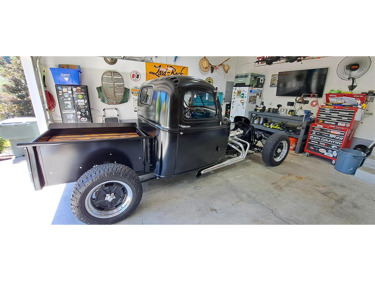 Chevrolet-12-ton-pickup-1945-Black-Black-2