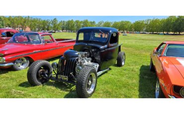 Chevrolet-12-ton-pickup-1945-Black-Black-3