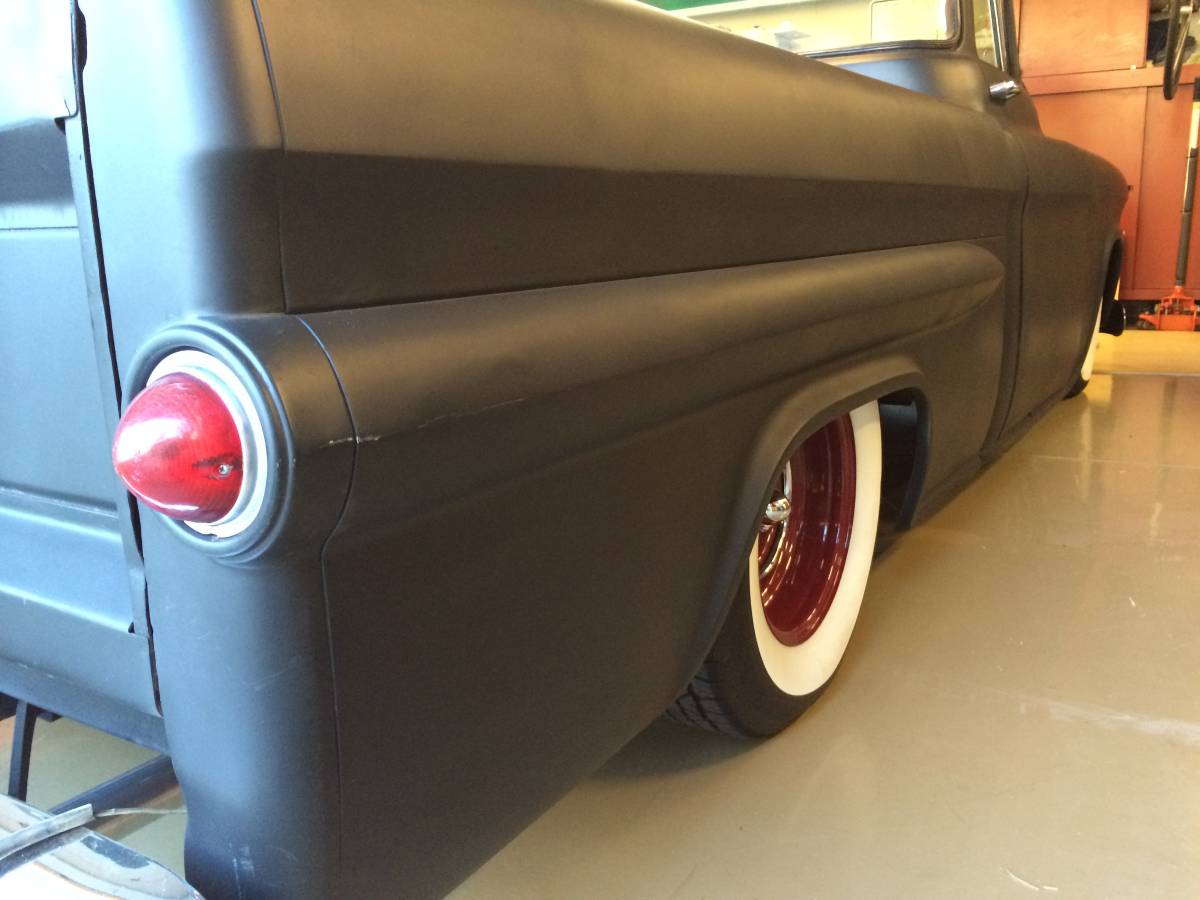 Chevrolet-12-ton-pickups-1957-black-7