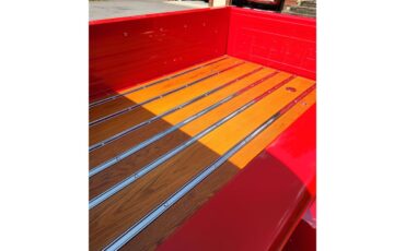 Chevrolet-12-ton-shortbox-1965-torch-red-beige-2